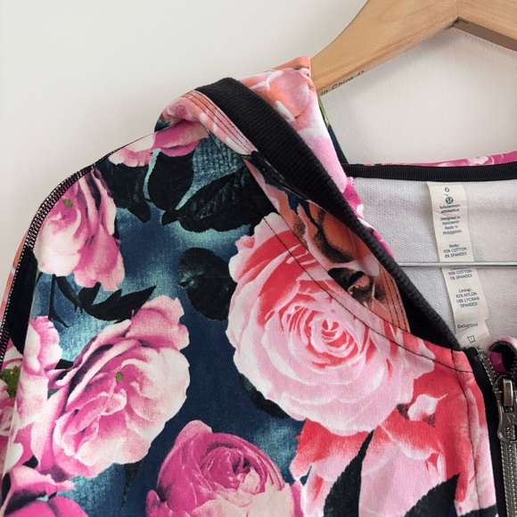RARE Lululemon Hold Your Om Hoodie Secret Garden Floral - Picture 5 of 15